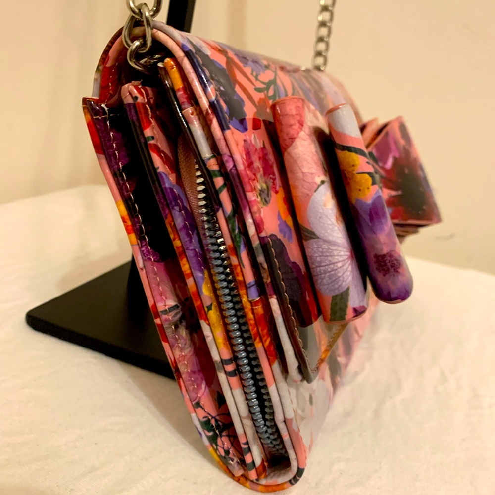 Betsy Johnson floral Crossbody with Bow